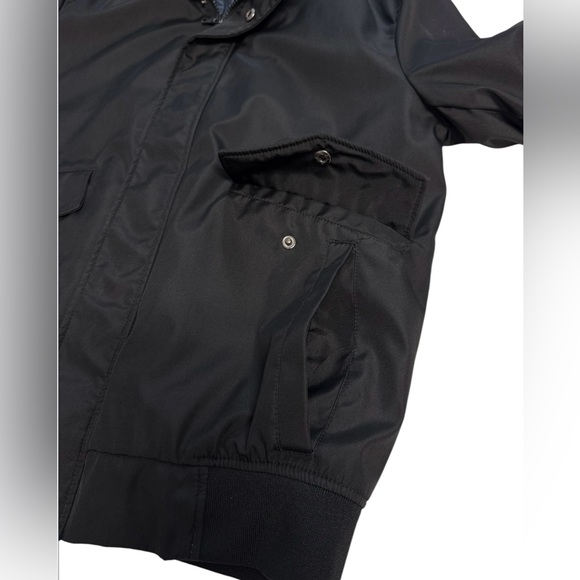 Michael Kors Men’s Hybird Rain Jacket Black w/ hideaway hood Size Small - Picture 9 of 9